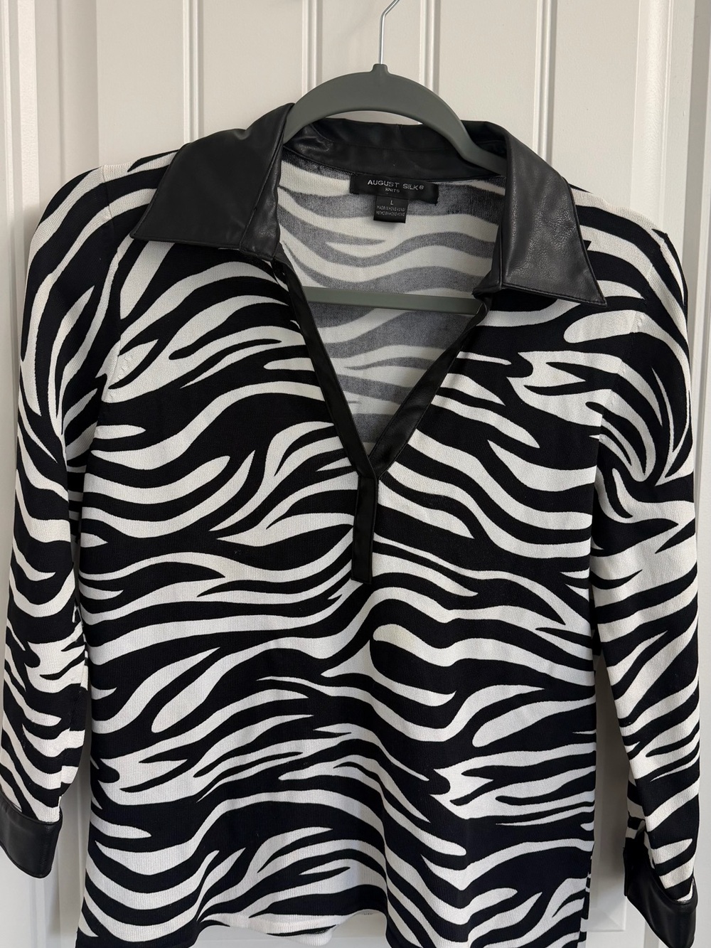 august silk Zebra-Pattern Long Sleeve Top in Black & White